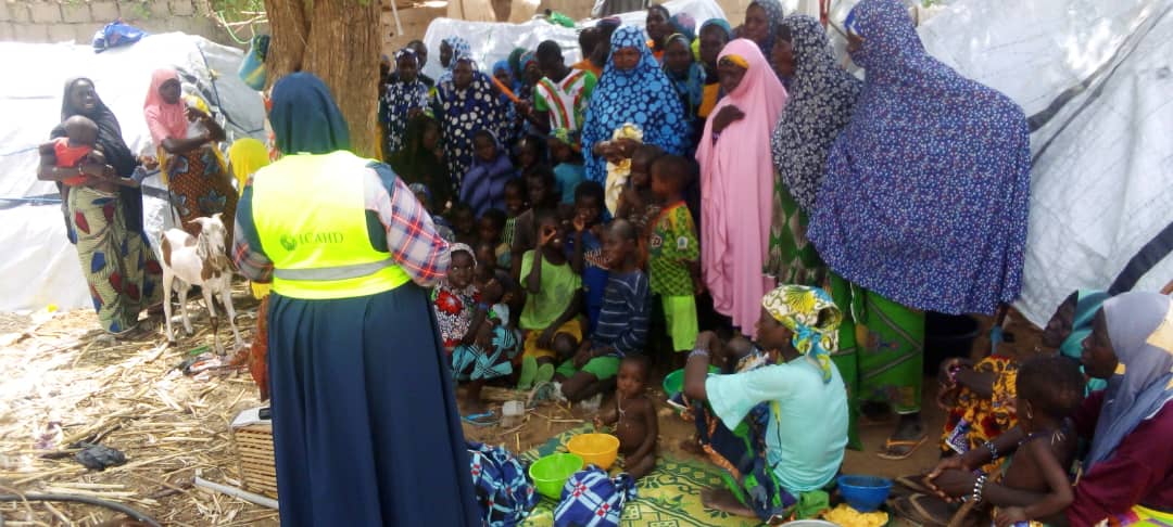 Mobilisation Communautaire à Téra : 976 Personnes Engagées pour l’Éducation des Enfants